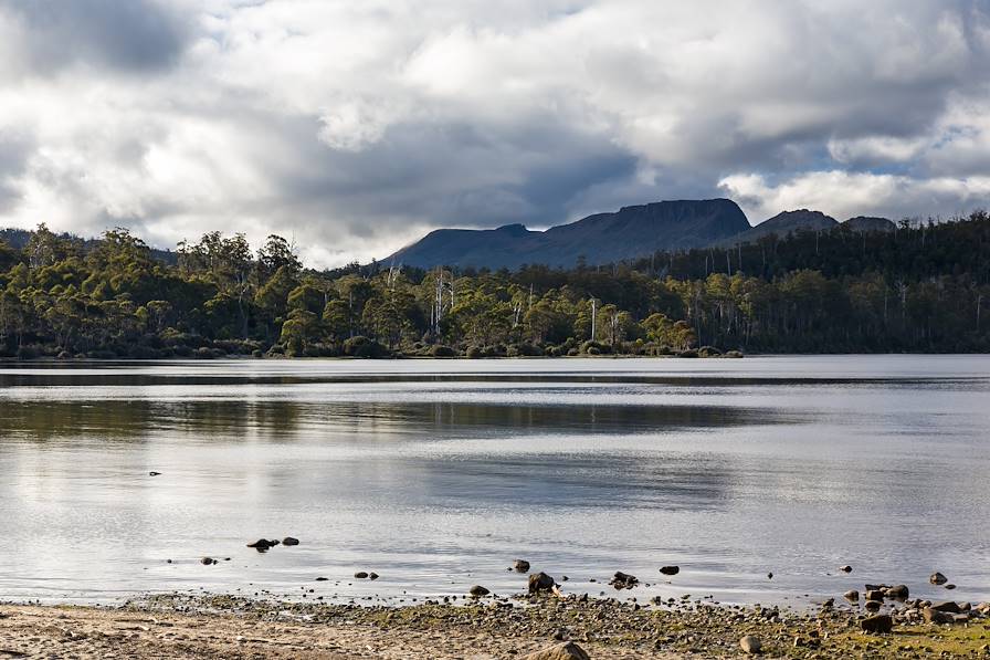 Parc national de Cradle Mountain-Lake St Clair - Tasmanie - Australie © Ian Woolcock/Fotolia