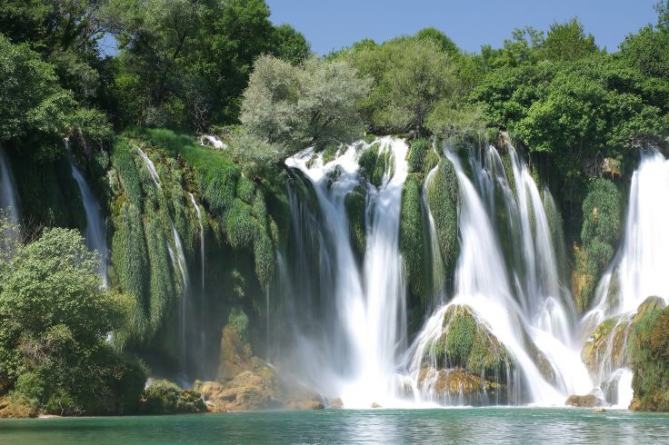 Cascades de Kravica - Bosnie Herzégovine © pioregur / Fotolia.com