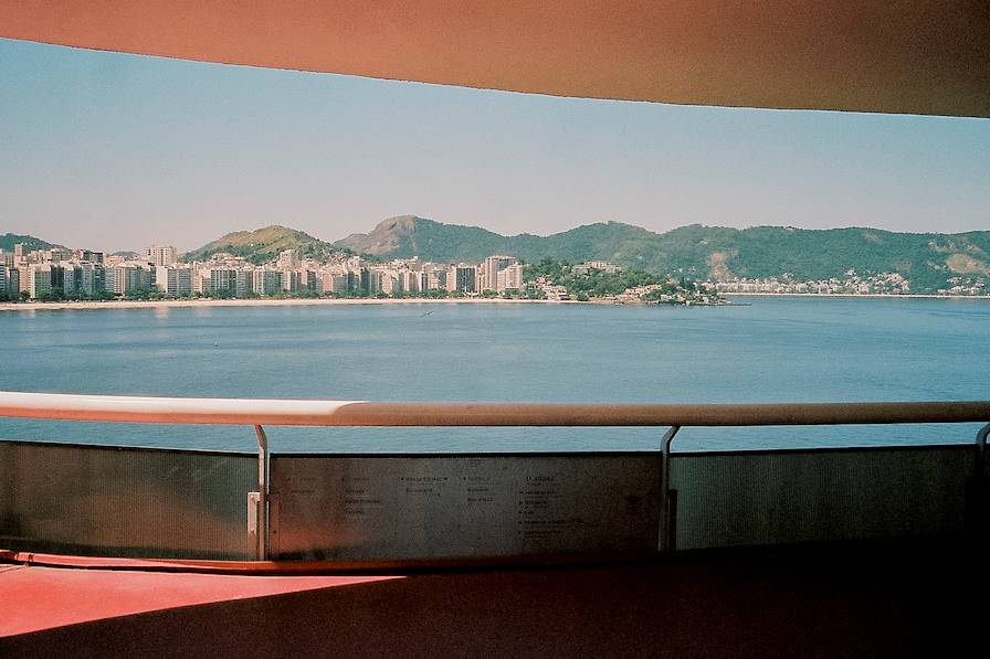 MAC-Niterói - Rio de Janeiro - Brésil © Alix Pardo