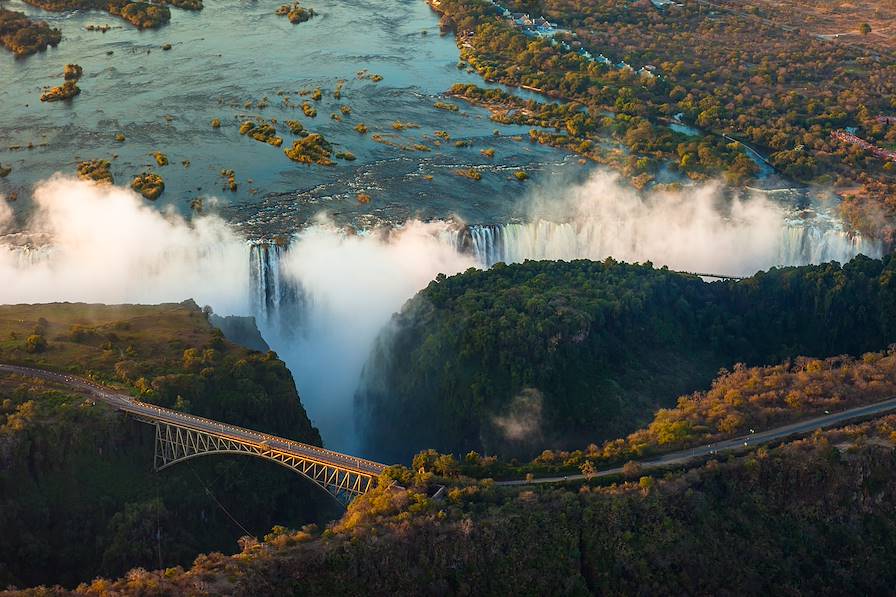 Chutes Victoria - Zimbabwe © Eric Schmiedl/Fotolia