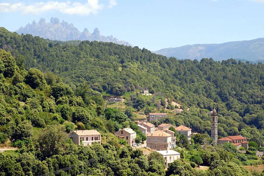 Levie - Corse - France © laugrim16/Fotolia