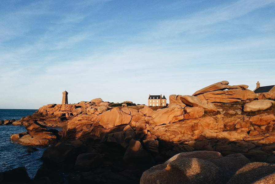 Côte de granit rose - Côtes-d'Armor - Bretagne - France © Faustine Poidevin