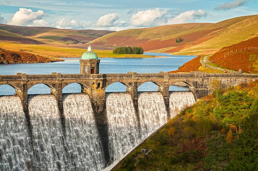 elan valley cycle route map