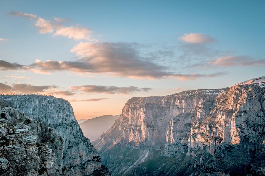 Gorges de Vikos - Aristis - Grèce © Dimitris Parthimos