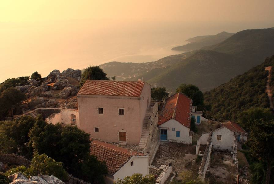 Monastère - Céphalonie - Grèce © Marek Chalupnik - stock.adobe.com