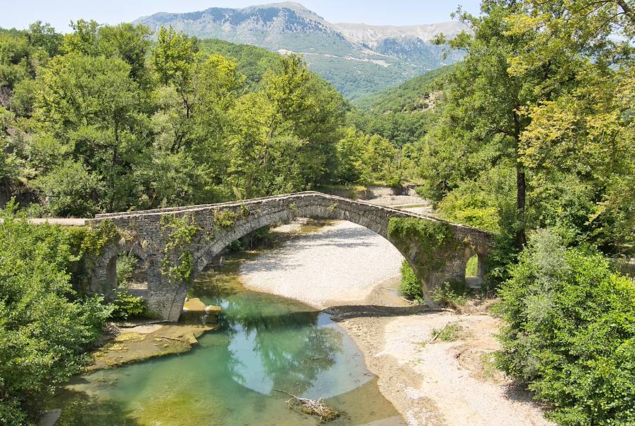 Pont de Camber Aga - Miliotades - Grèce © Getty Images/iStockphoto