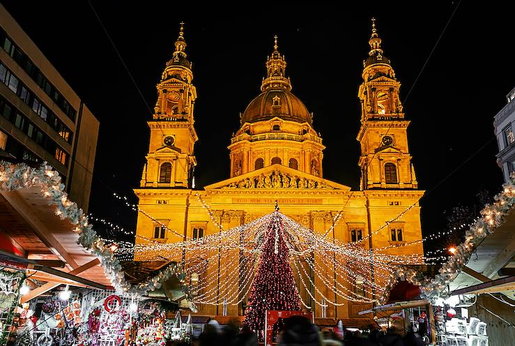 Budapest - Hongrie © larairimeeva - stock.adobe.com