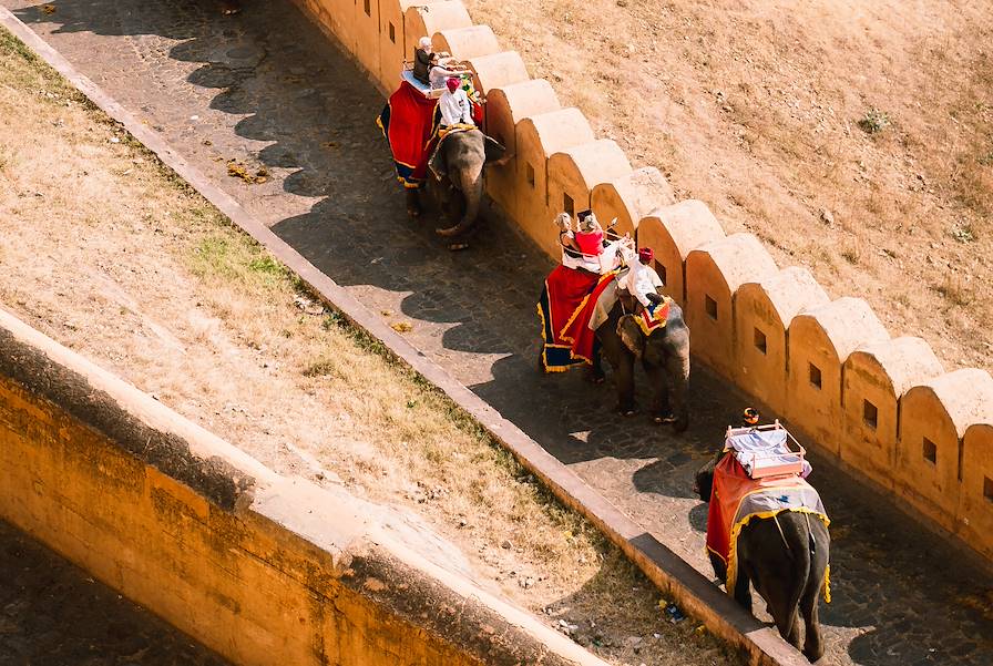 Fort Amber - Jaipur - Inde © Martina / Adobe Stock