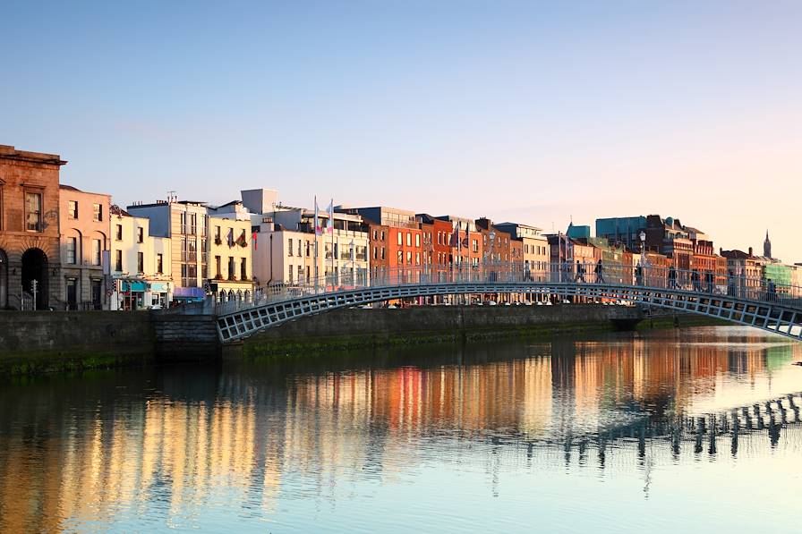 Ha'penny Bridge - Dublin - Irlande © Pavel Losevsky / Getty Images / iStockphoto / Thinkstock