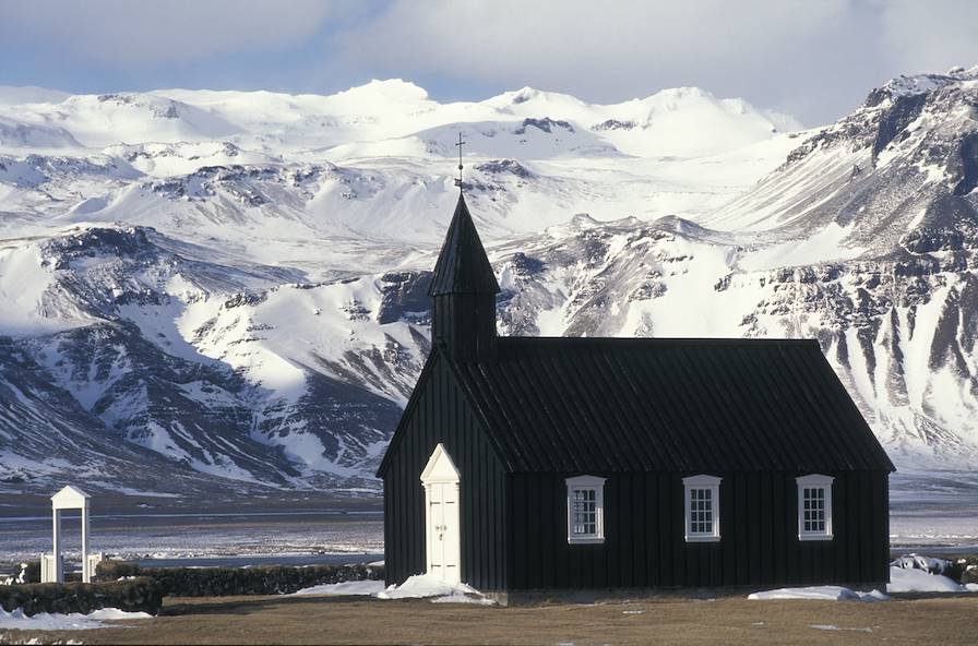 Eglise de Budir - Peninsule de Snaefellsnes - Islande © Marc Maillet