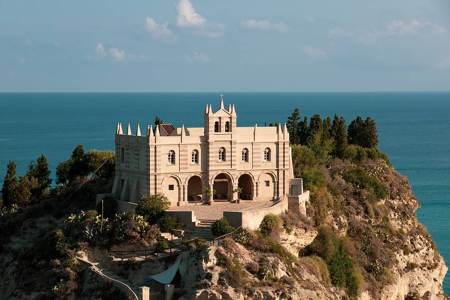 Santa Maria dell'Isola - Tropea - Italie © laura - stock.adobe.com