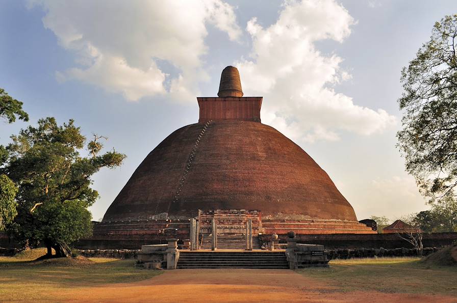 Jetavanaramaya - Anuradhapura - Sri Lanka © flocu/Getty Images/iStockphoto