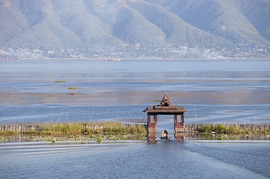 Lac Inle - Birmanie © nataiki/Fotolia