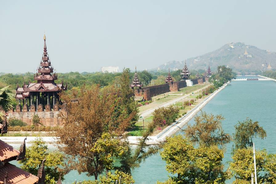 Mandalay Hill - Birmanie © Ivan Mateev/Fotolia