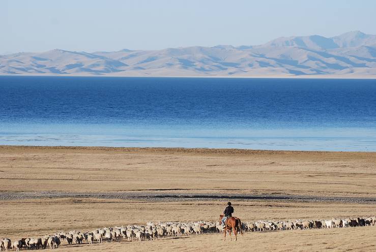 Lac Son Koul - Kirghizstan © Eva Schumacher Wulf/Getty Images/iStockphoto